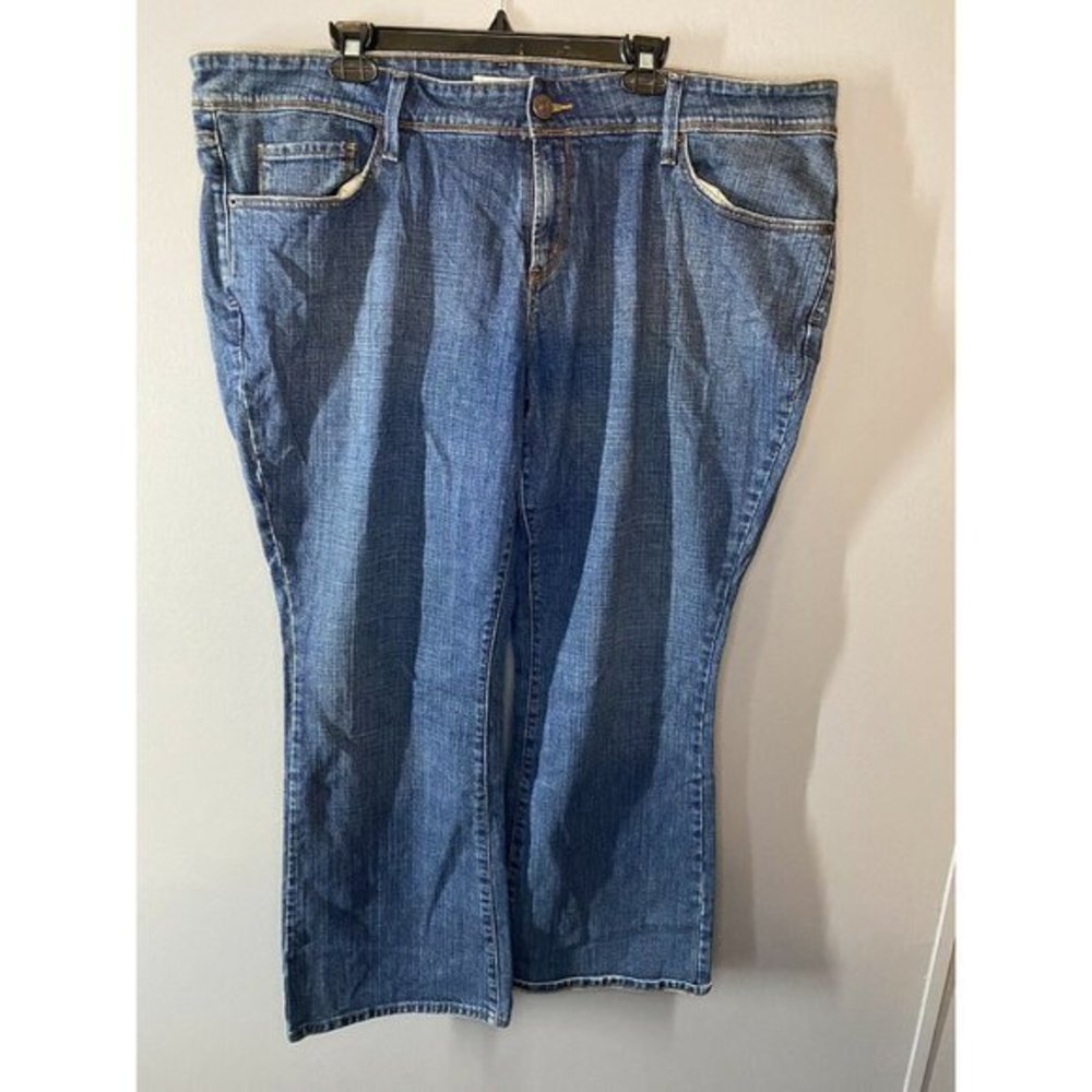 Levi's 542 Flare Jeans Medium  Wash Stretch Denim Womens Size 24W Medium